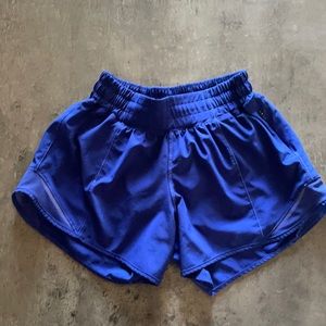 Lululemon Hotty Hott Shorts 4”